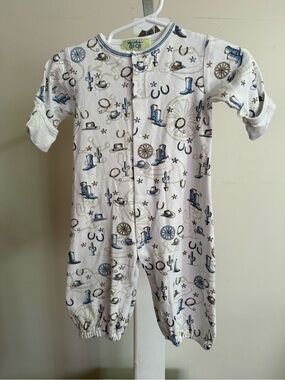 Kissy Kissy Western Theme Convertible Gown